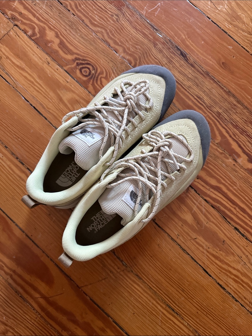The North Face verto approach shoes NWOB